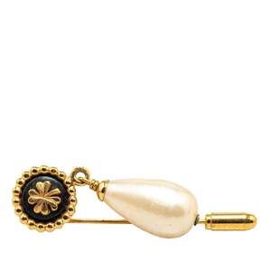 Chanel Clover Motif Brooch Metal With #207466C54B